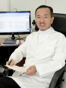 Dr. Henrique Kikuta Cirurgião Oculoplástico